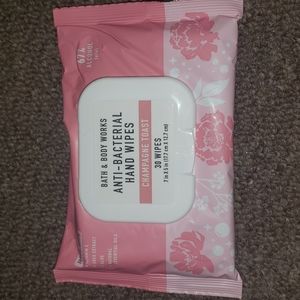 Bath and Body Works antibacterial hand wipes 30 count Champagne Toast